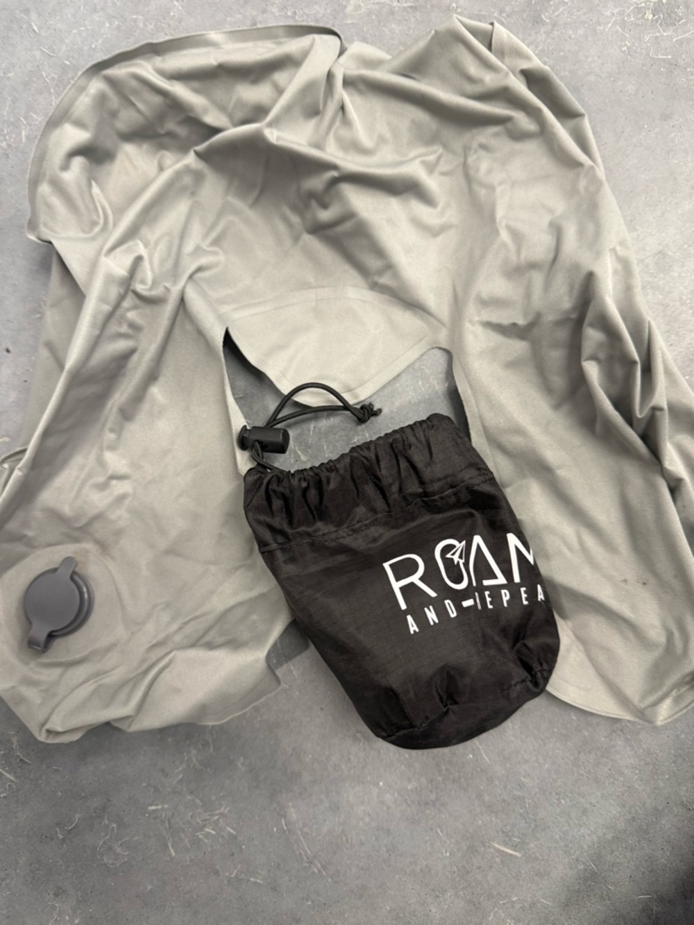 ROAM Inflatable Neck Pillow